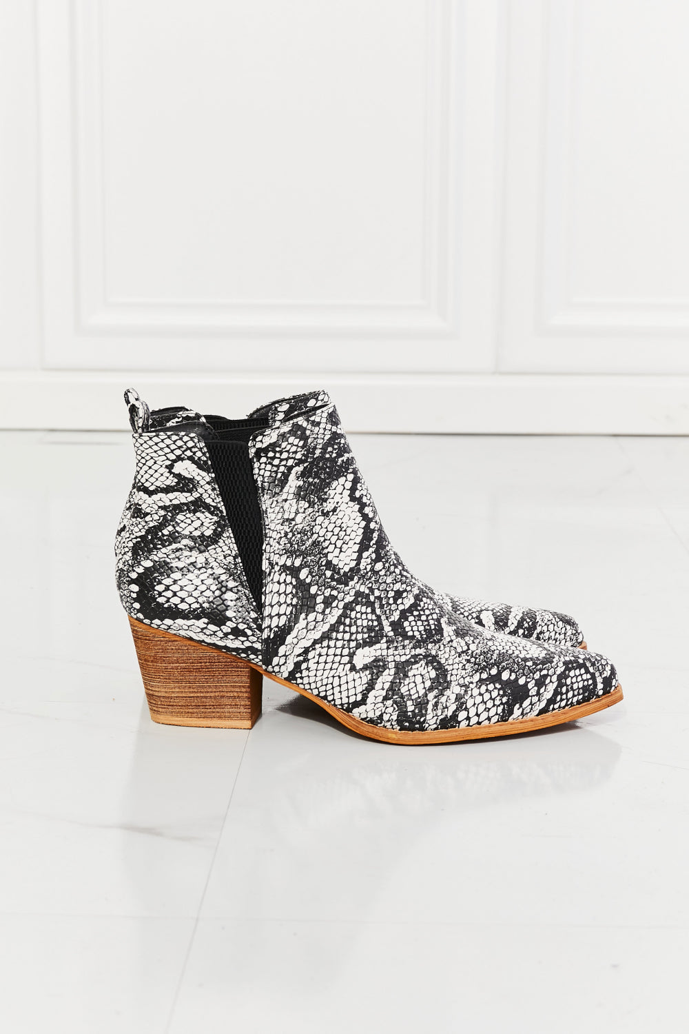 MMShoes Back At It Point Toe Bootie in Snakeskin - where wild roots grows